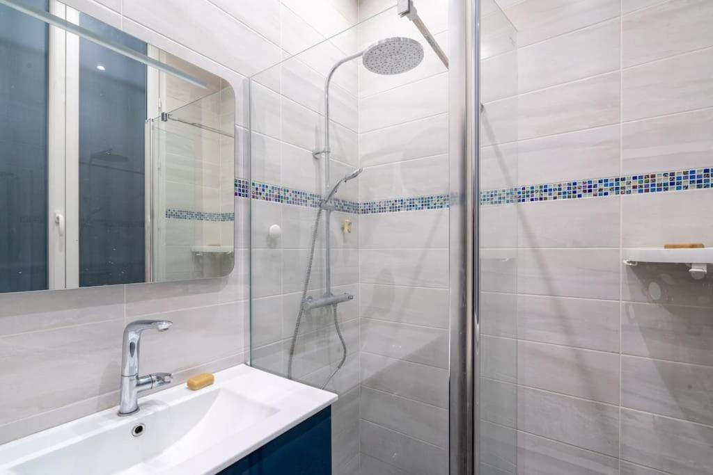 דירות פריז Grand Duplex Montmartre מראה חיצוני תמונה