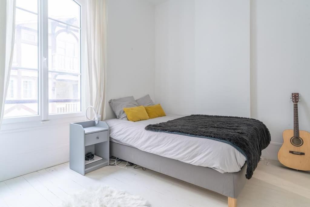דירות פריז Grand Duplex Montmartre מראה חיצוני תמונה